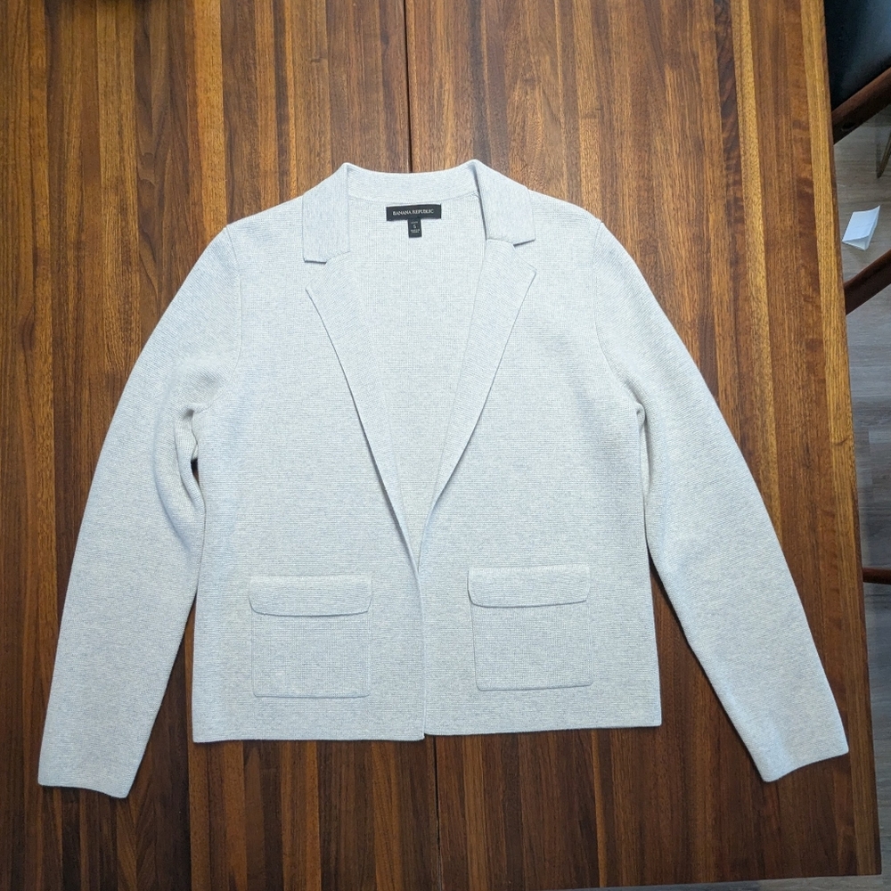 Banana Republic Women's Light Gray Sweater Blazer